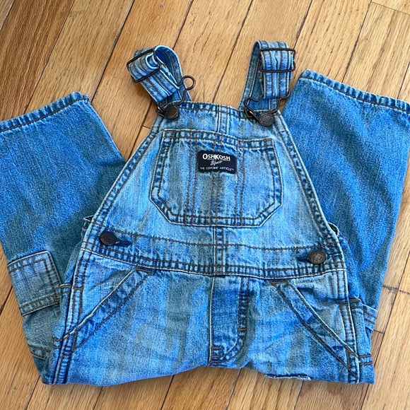 Osh Kosh B’gosh toddler overalls - Picture 2 of 4